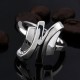 Schlichter silber Ring mit glatter Oberfläche als Modeschmuck Fingerring