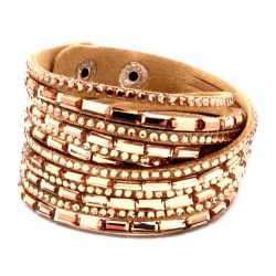 Hellbraunes Wickelarmband mit rosegold Strass Steinen und Kunstleder als Modeschmuck Armband zum Wickeln