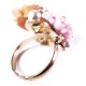 Pastellfarbener Ring mit Blumen und Strass als Modeschmuck Fingerring