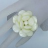 Ring mit großer Rose 5cm in elfenbeinfarben mit Perle als Modeschmuck Fingerring